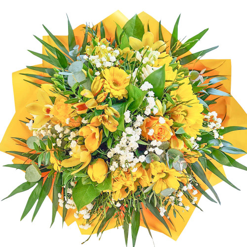 Tavaszi zsongás - Kerek csokor, sárga árnyalatú vegyes virágokból - közepes méret (105)